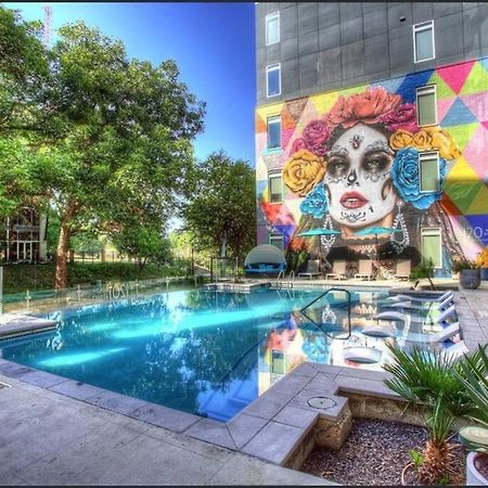 Beautiful Riverwalk Apt With Full Amenities, King Bed & Free Parking San Antonio Eksteriør bilde