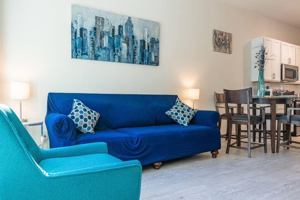 Beautiful Riverwalk Apt With Full Amenities, King Bed & Free Parking San Antonio Eksteriør bilde